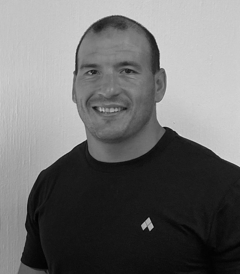 Bobby headshot b&w